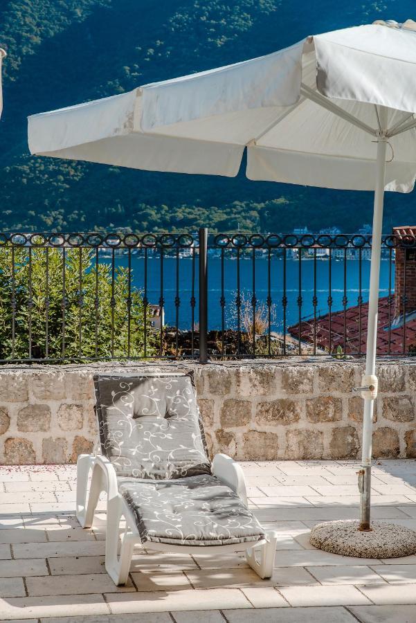 Guesthouse Mrshe Palace Perast Bagian luar foto
