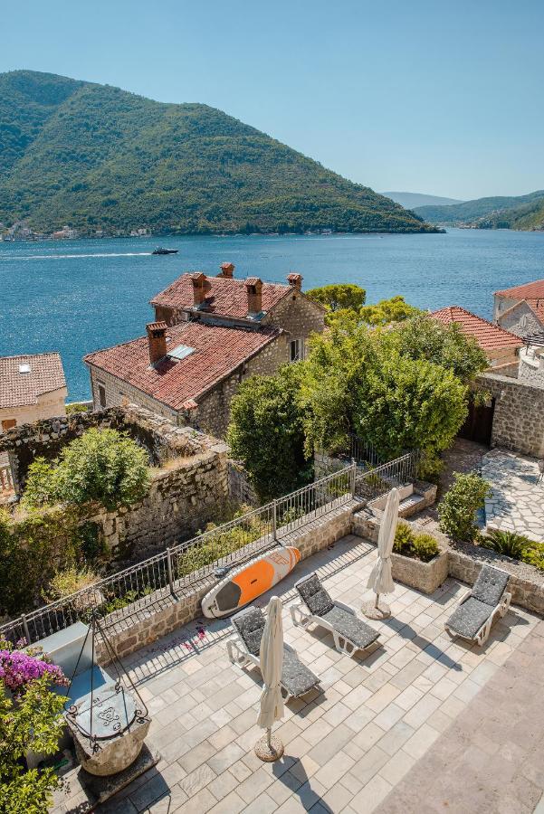 Guesthouse Mrshe Palace Perast Bagian luar foto