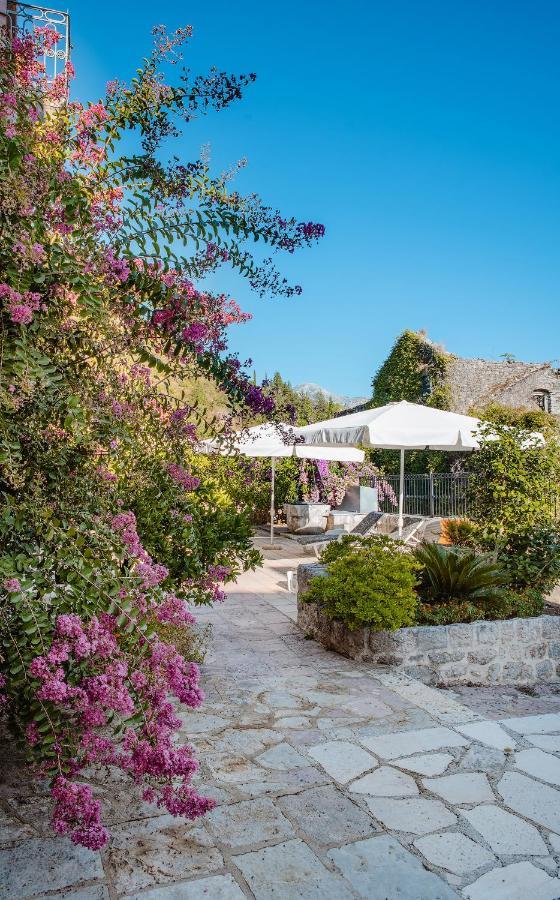 Guesthouse Mrshe Palace Perast Bagian luar foto