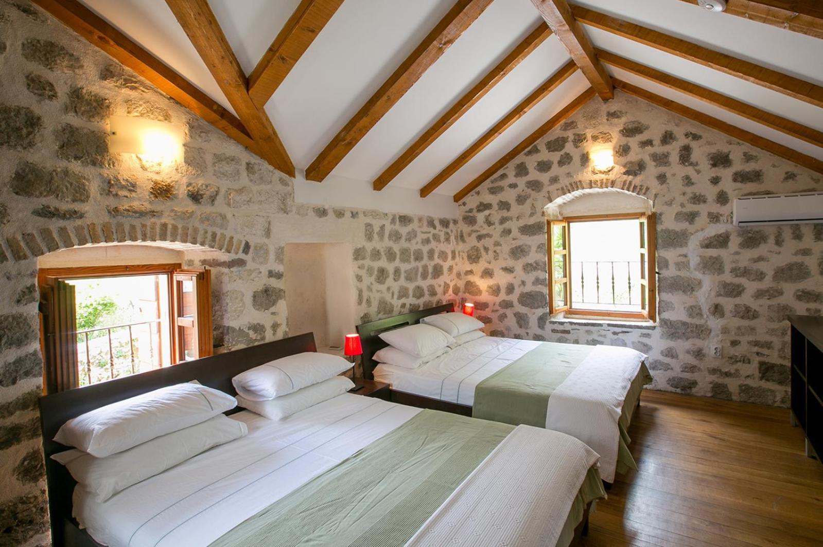 Guesthouse Mrshe Palace Perast Bagian luar foto