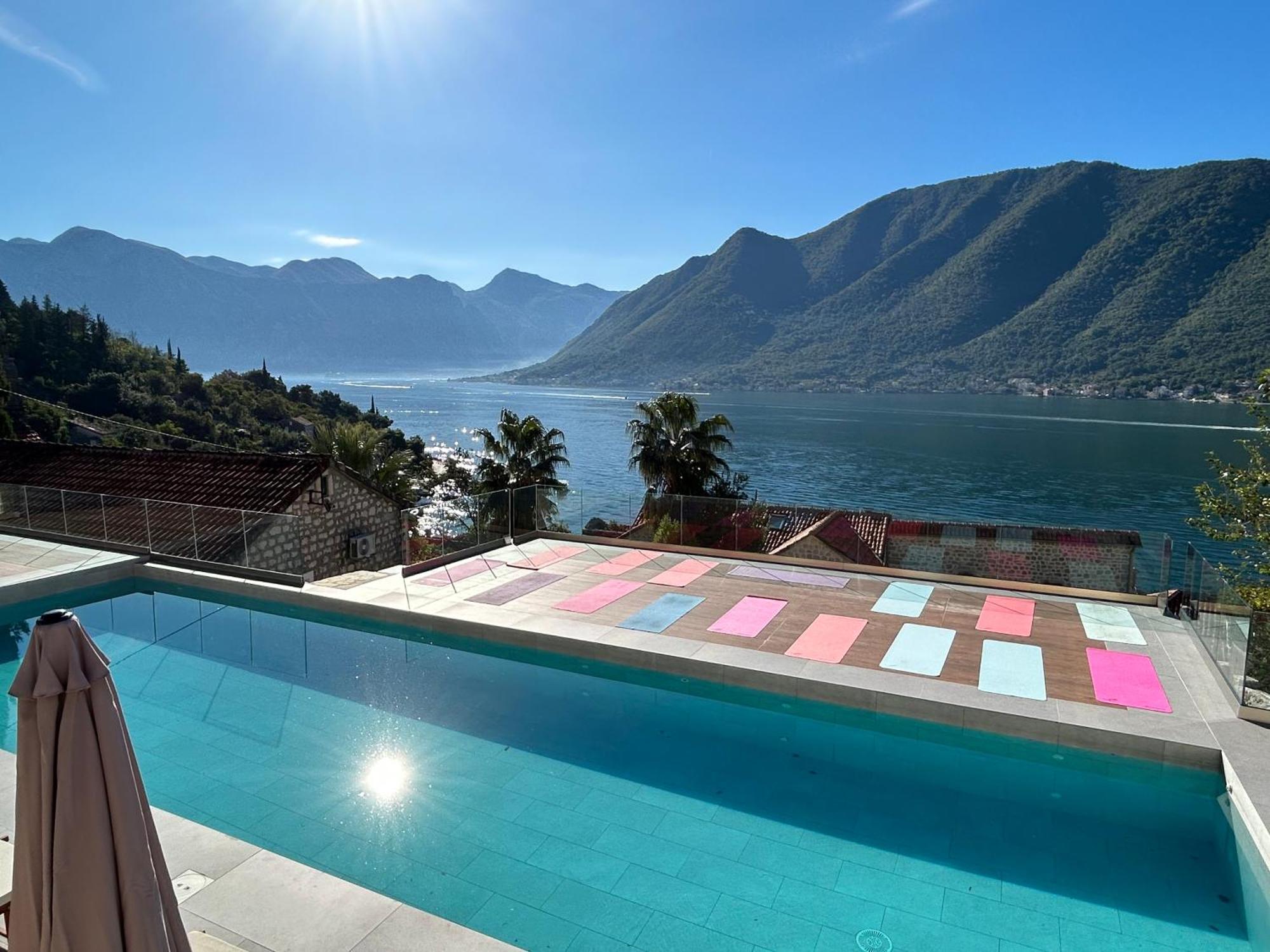 Guesthouse Mrshe Palace Perast Bagian luar foto